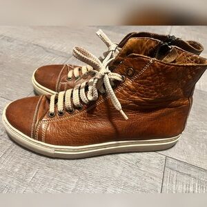 Calzoleria Toscana Brown Leather
Lace up Sneakers $538 Size 8.5